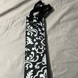 Thirty-One Black and White Floral Tote
